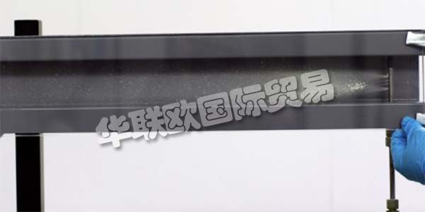 德國(guó)PFINDER主要產(chǎn)品：PFINDER防護(hù)蠟、清洗劑等。PFINDER是一家成功且獨(dú)立的公司，已有100多年的歷史。 Pfinder公司成立于1884年，從其作為頂級(jí)制造商和“符騰堡皇家法院供應(yīng)商”的角色發(fā)展成為汽車行業(yè)，供應(yīng)商和其他行業(yè)領(lǐng)域的靈活，稱職和創(chuàng)新的合作伙伴。 40多年蠟保護(hù)經(jīng)驗(yàn)的結(jié)果是獲得汽車行業(yè)OEM認(rèn)證的產(chǎn)品，在空腔保護(hù)方面的市場(chǎng)領(lǐng)導(dǎo)地位以及他們?cè)谌?0多家汽車工廠中永久使用他們的產(chǎn)品。 Pfinder產(chǎn)品每年用于超過9,000,000個(gè)體內(nèi)。
