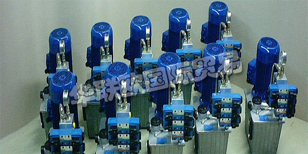 德國B&B HYDRAULIK-TECHNIK主要產(chǎn)品：B&B HYDRAULIK-TECHNIK閥門等。B&B HYDRAULIK-TECHNIK GmbH由Helitut Brocke和HenningB?hr于1983年在Witten-Herbede成立。目的是銷售用于骨料結(jié)構(gòu)的液壓元件和液壓附件。在短時間內(nèi)，對完整的Hydraulilk系統(tǒng)的需求變得非常大，以至于他們的生產(chǎn)開始了。